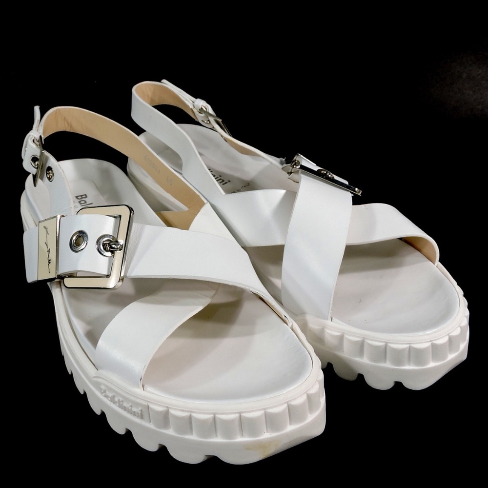 Baldinini 🇮🇹 White Leather Comfort Flats Sandals - Picture 2 of 7
